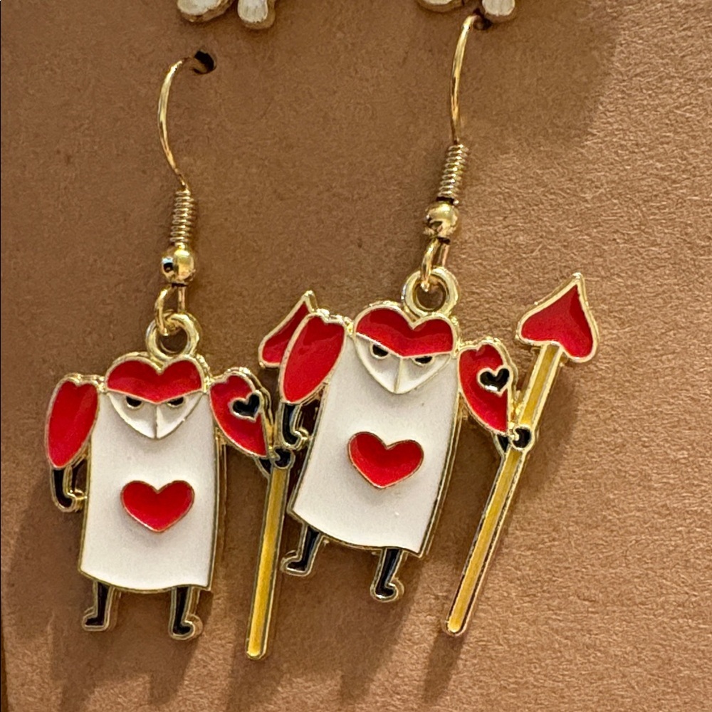 Alice in Wonderland Themed Earrings Set - Picture 5 of 5